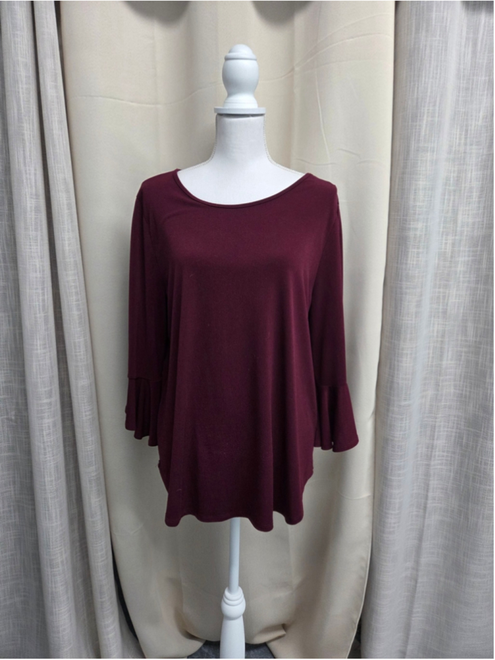 Green Envelope Burgundy Ruffle Sleeve Knit Top Size 1X